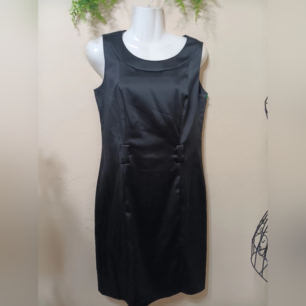 Dressbarn Black Sleeveless Sheath Mini Dress